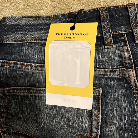 Men’s Fashion Straight Leg Denim Jeans, Size 32, Medium Wash, NWT NEW WITH TAGS - Picture 11 of 15